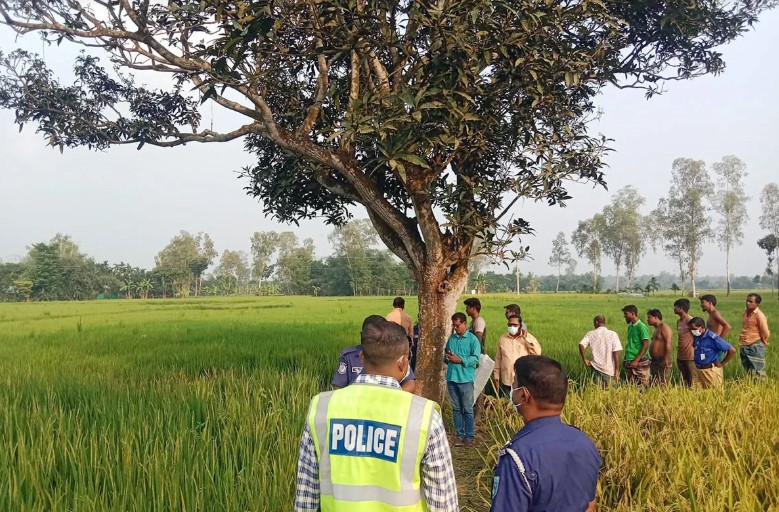 দিনাজপুরে কিশোরের অর্ধগলিত মরদেহ উদ্ধার